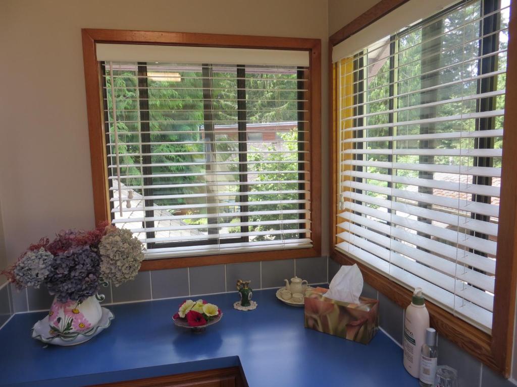 Tea Cozy Bed & Breakfast Qualicum Beach Ruang foto