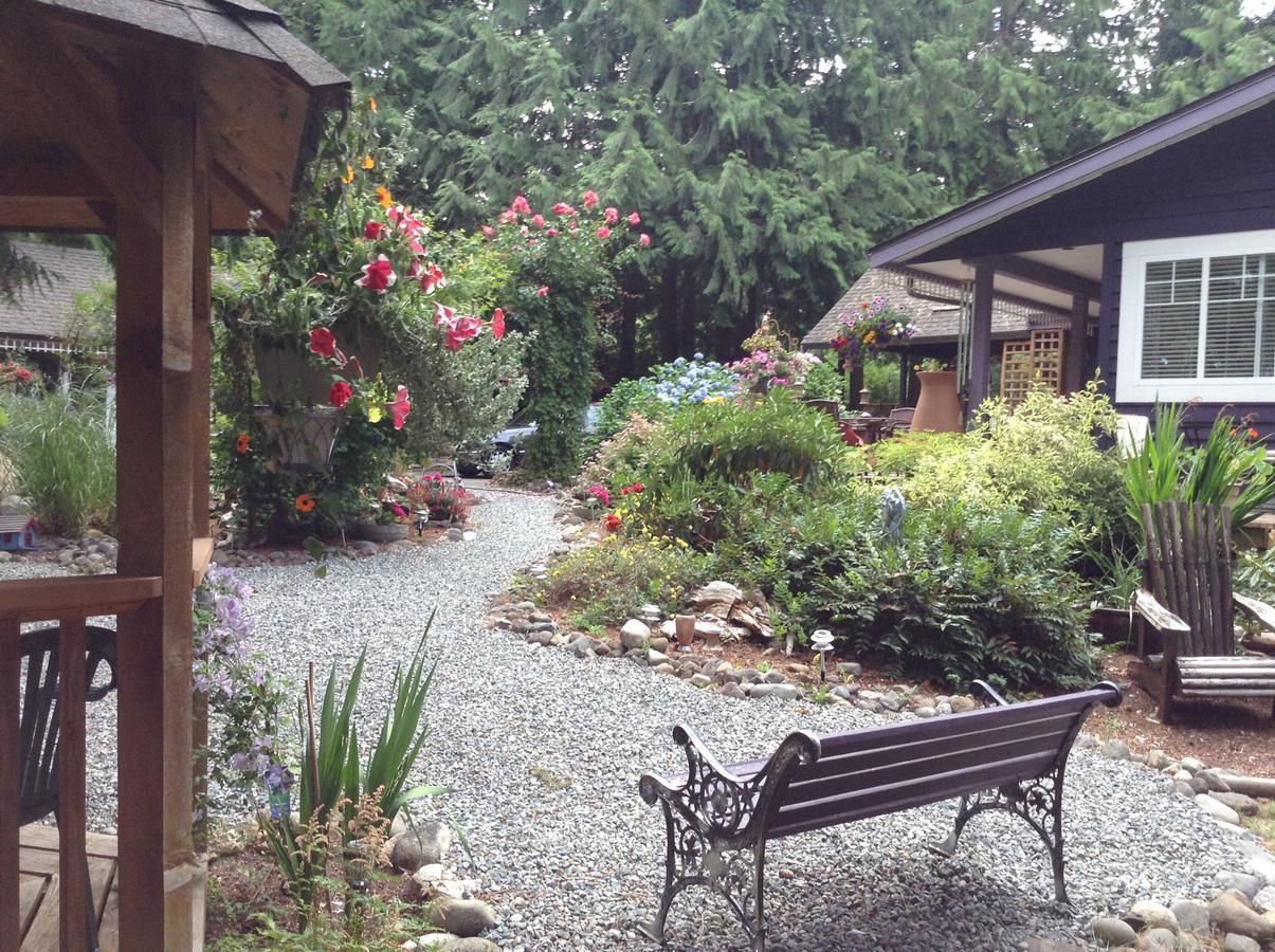 Tea Cozy Bed & Breakfast Qualicum Beach Bagian luar foto