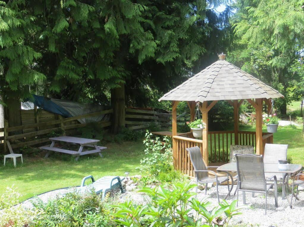 Tea Cozy Bed & Breakfast Qualicum Beach Bagian luar foto
