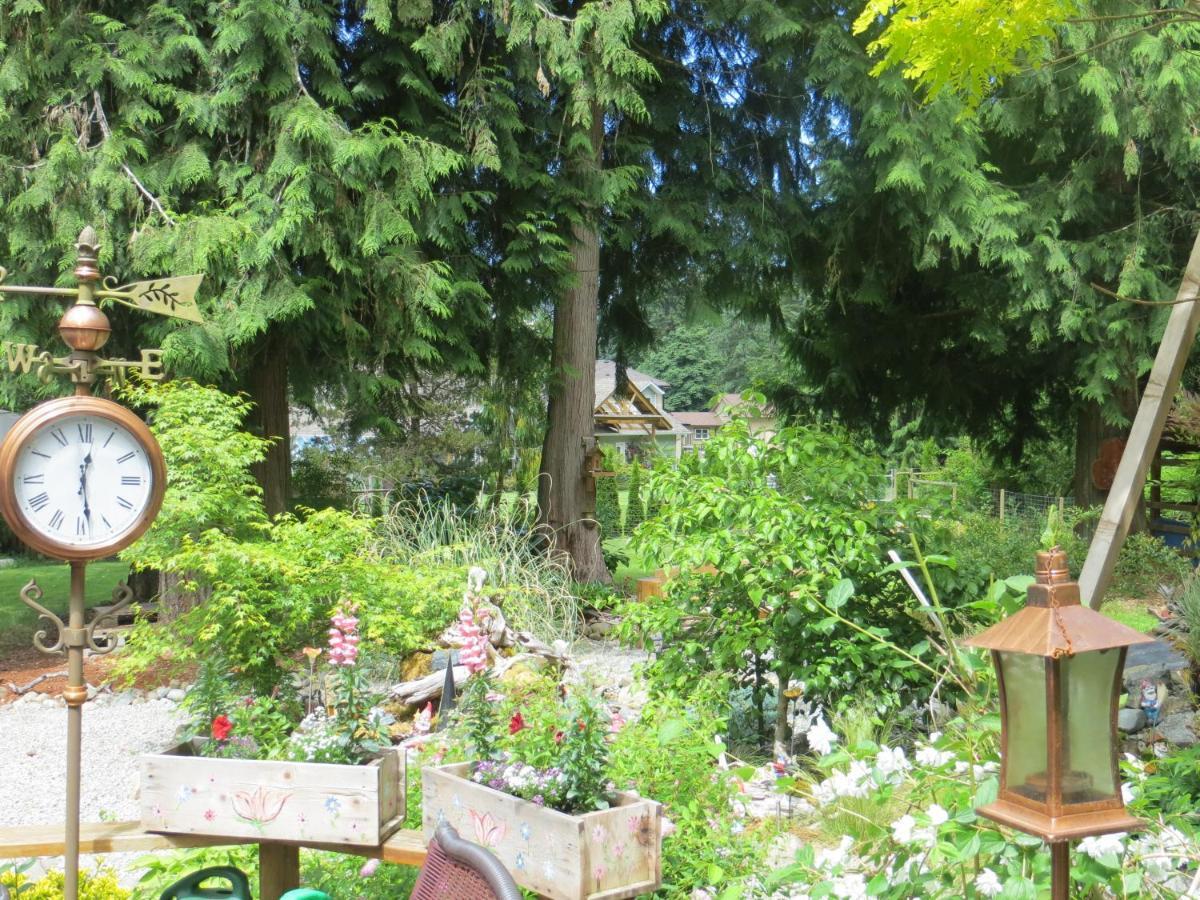 Tea Cozy Bed & Breakfast Qualicum Beach Bagian luar foto
